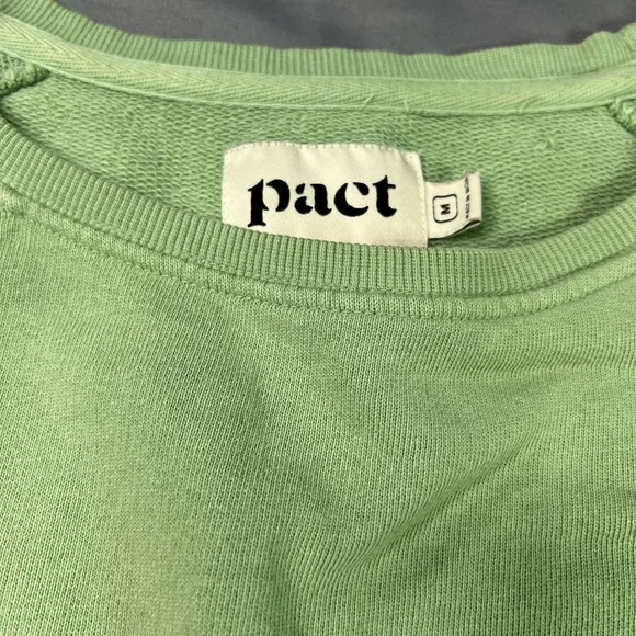 Pact Organic Cotton Green Cropped Sweatshirt, Womens M, Raw Hem Casual Cozy - Picture 2 of 8